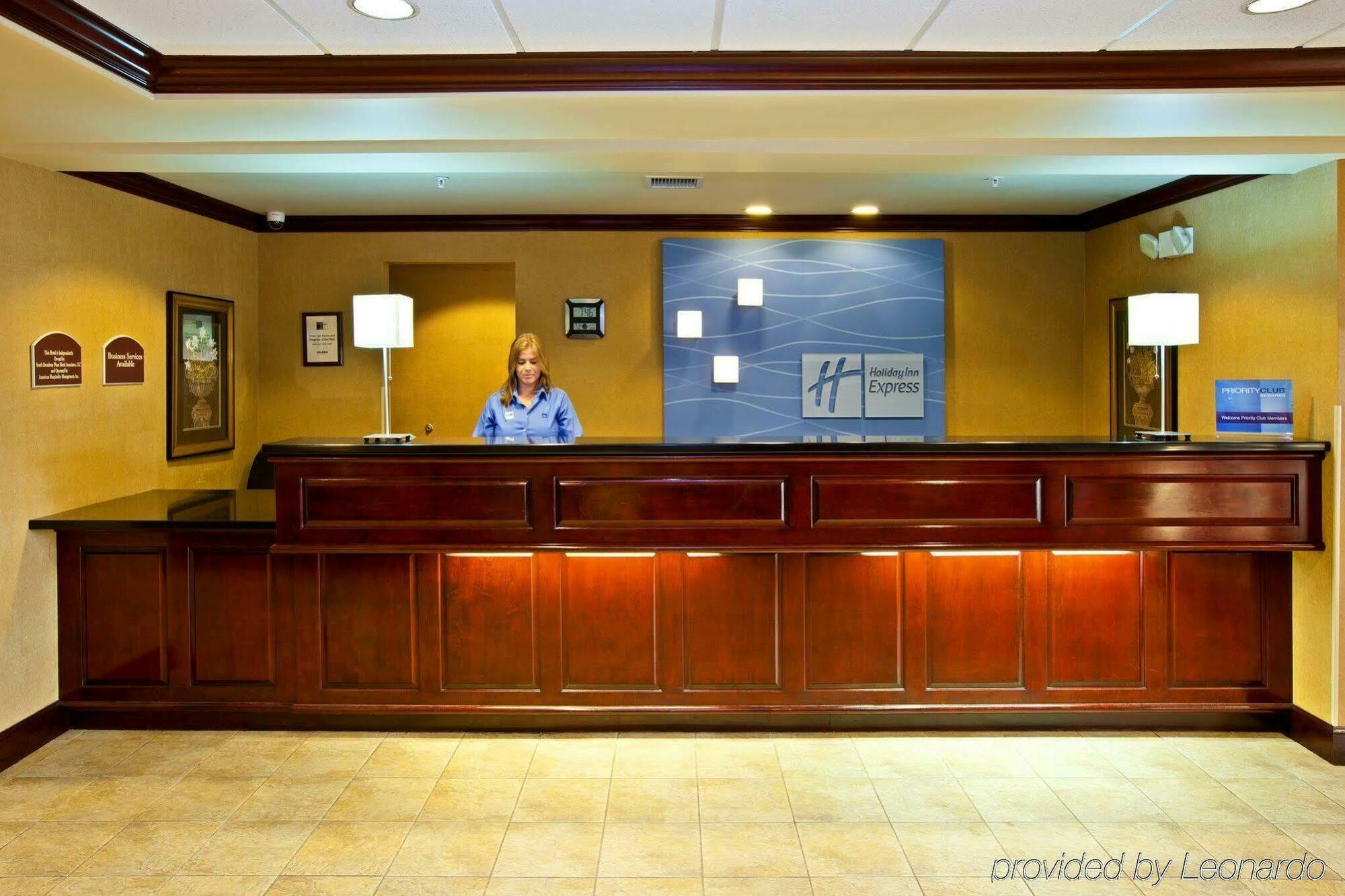 Holiday Inn Express Hotel & Suites Lexington-Downtown University By Ihg Exterior foto